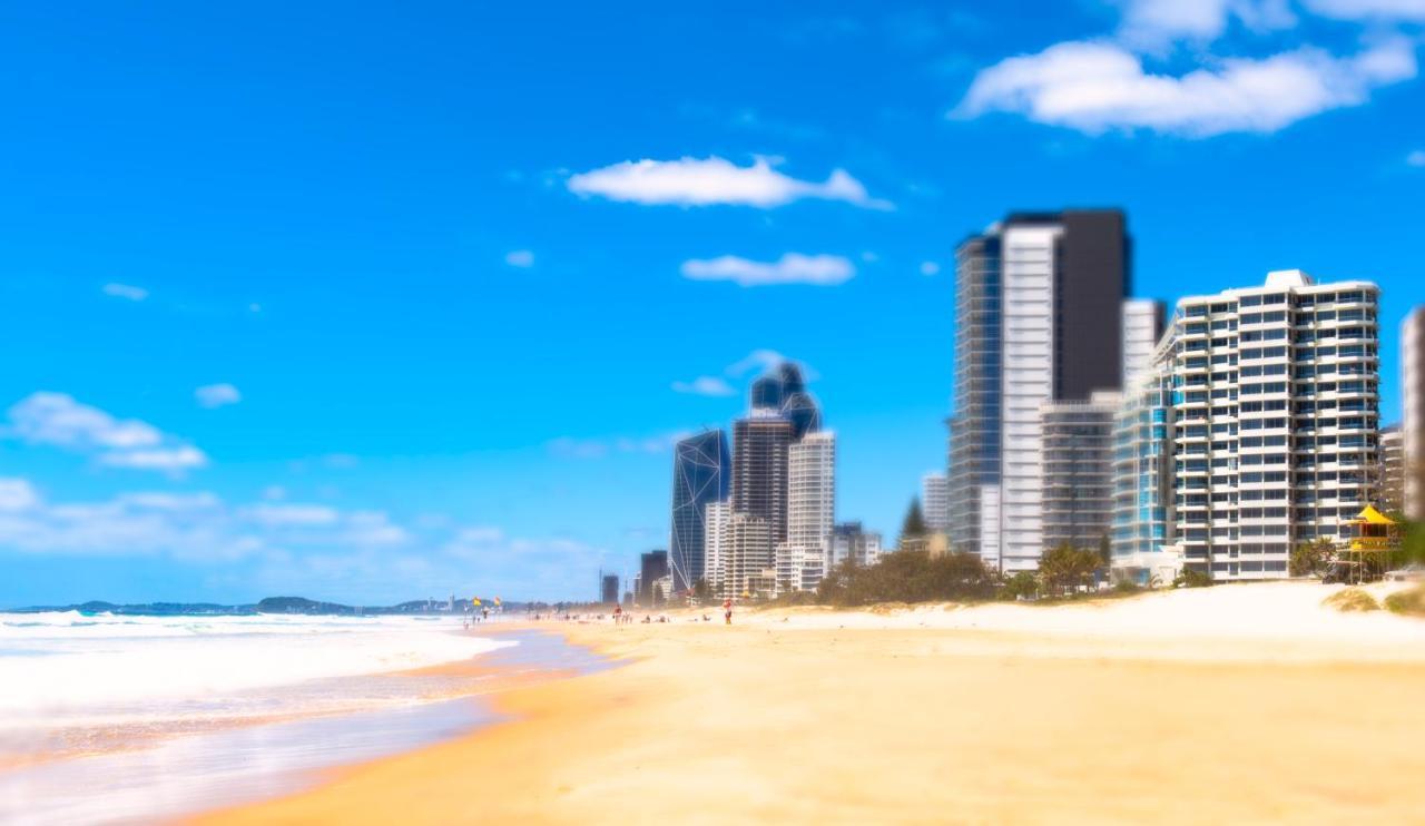 Berkeley On The Beach Gold Coast Exterior foto