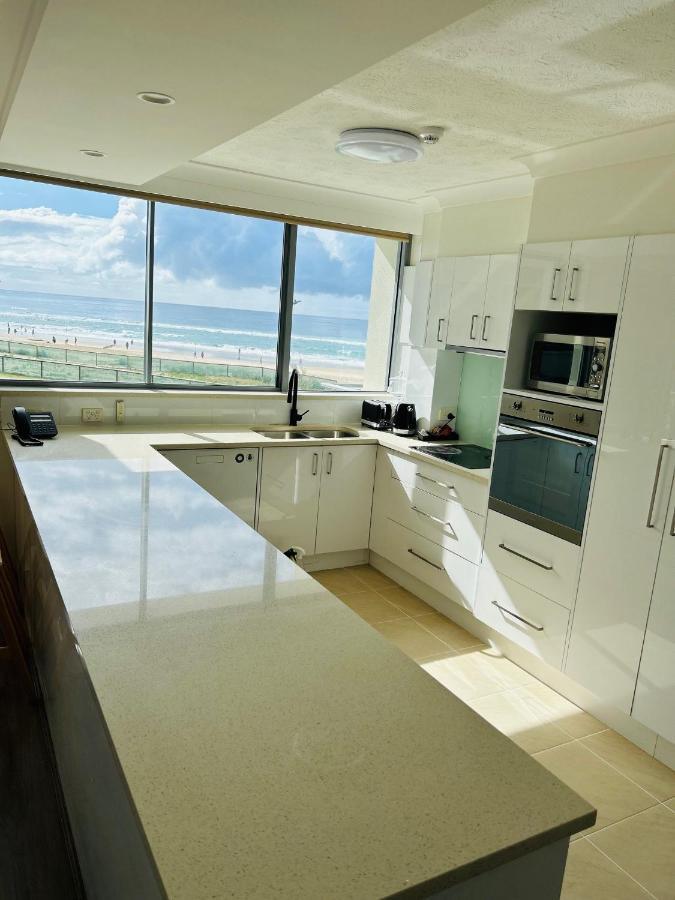 Berkeley On The Beach Gold Coast Exterior foto