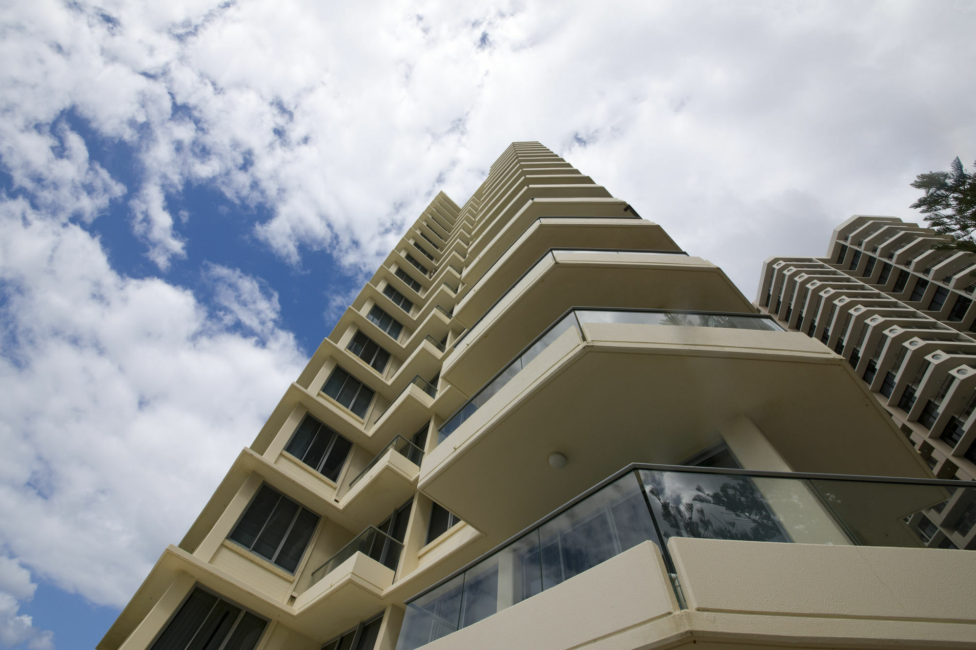 Berkeley On The Beach Gold Coast Exterior foto