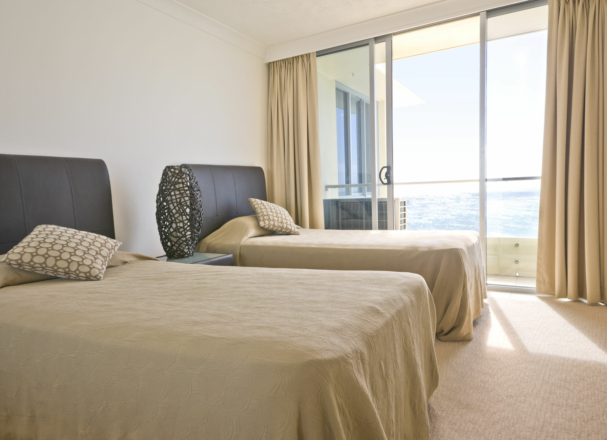 Berkeley On The Beach Gold Coast Exterior foto